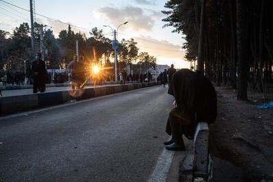 محل انفجار تروریستی کرمان گلباران شد