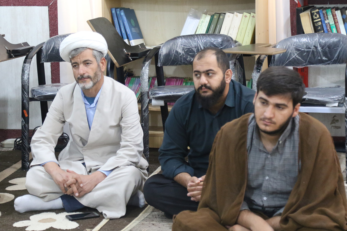 حضور مدیرکل تبلیغات اسلامی استان ایلام؛ در مدرسه علمیه حجت بن الحسن (عج) شهرستان دره شهر