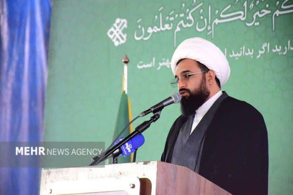 حجت‌الاسلام والمسلمین قنبری: نهضت ملی «زندگی با آیه‌ها» راهبرد عملیاتی مقابله با تهدیدات رسانه‌ای دشمن است