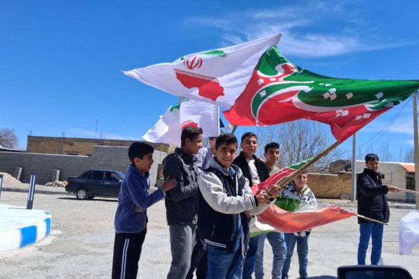 نوجوانانی که الفبای مبارزه را می‌آموزند