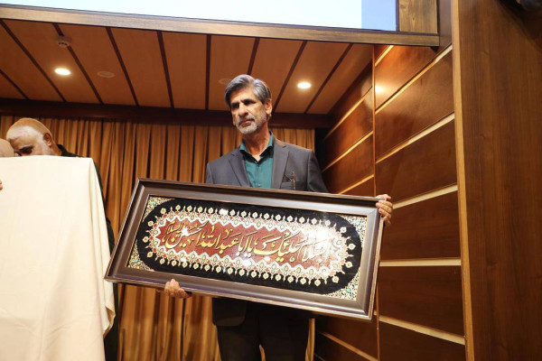 بچه‌های استودیو مساجد در ایام جنگ، مرتب اثر تولید کردند