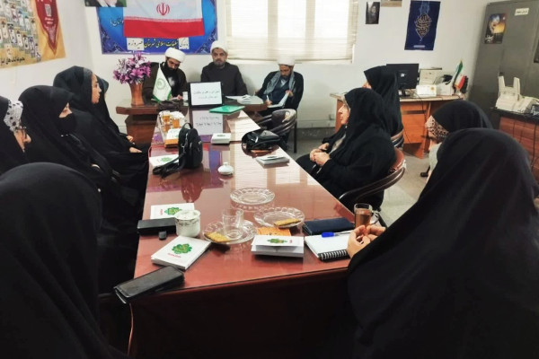 بانوان فیروزه پای کار «زندگی با آیه‌ها» برای ترویج فرهنگ قرآنی