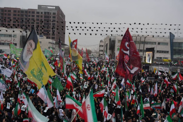 مشهد یکپارچه در میدان شهدا: بیعت با رهبر انقلاب