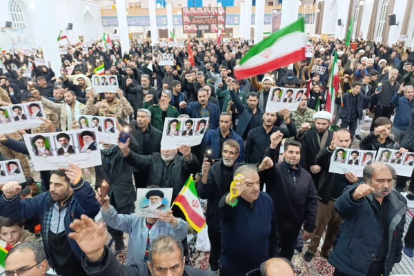 بیعت مردم تایباد با آیت‌الله خامنه‌ای، رهبر جدید انقلاب