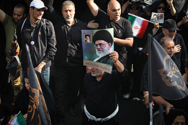 Церемония «Оставшиеся на Арбаин» в Иране