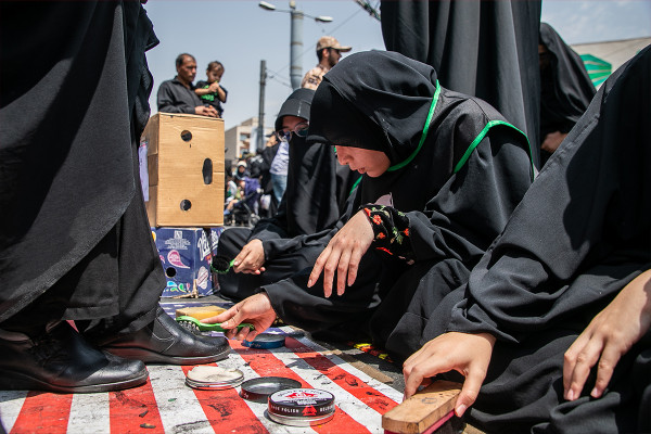 Церемония «Оставшиеся на Арбаин» в Иране