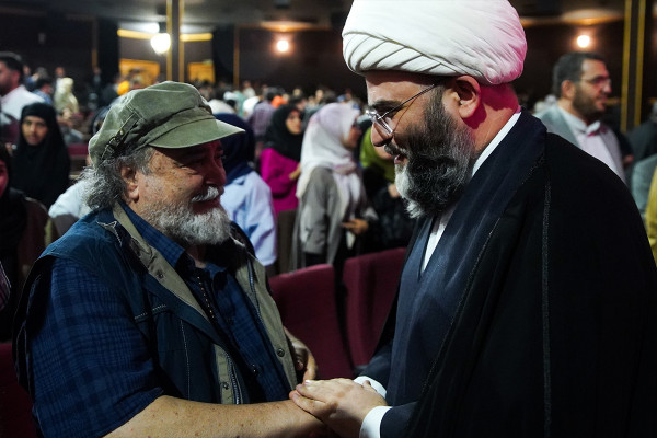 הפסטיבל הבינלאומי ה-۱۴ לסרטים ۱۰۰ התקיים