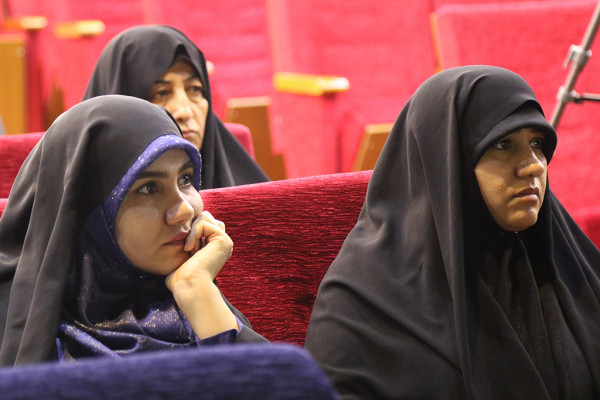 برگزاری کلاس های آموزشی هوش مصنوعی و شبکه های اجتماعی؛ ویژه بانوان کنشگر فضای مجازی در ایلام