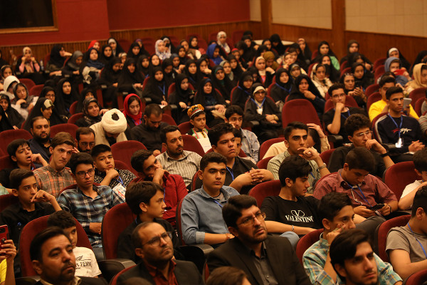 «ہسٹری»؛ نوجوانوں کے لیے خصوصی مطالعہ مہم