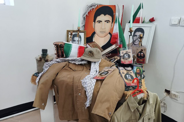 دیدار با خانواده معظم شهید علی دوستانژاد در شهرستان بدره