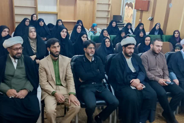 نشست رئیس اداره امور قرآنی استان ایلام با مدیران و فعالان قرآنی، مربیان طرح امین شهرستان دره‌شهر