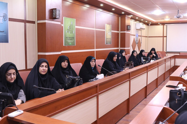 نشست شورای راهبری بانوان استان ایلام برگزار شد