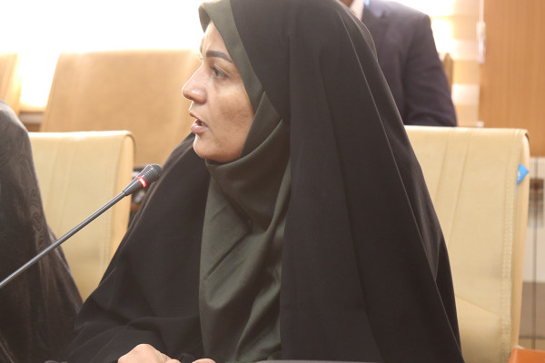 برگزاری آیین تجلیل از برگزیدگان نهضت «زندگی با آیه‌ها» در شهرستان دره‌شهر؛