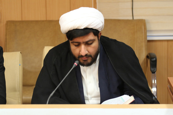 برگزاری آیین تجلیل از برگزیدگان نهضت «زندگی با آیه‌ها» در شهرستان دره‌شهر؛