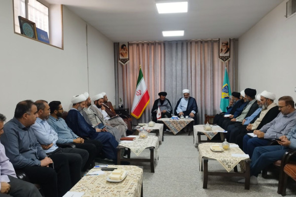 نشست هم‌اندیشی طرح ربیّون با حضور جمعی از مدیران شهرستان‌های شمال استان فارس، به همت اداره تبلیغات اسلامی شهرستان خرم‌بید