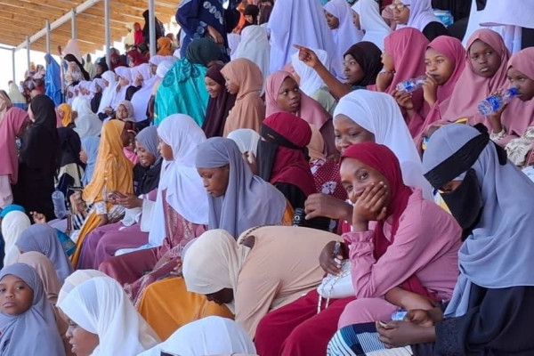 תוכנית הטלוויזיה "מחפל": חגיגות קוראן באיראן ובעולם