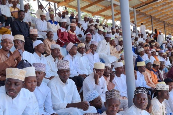 תוכנית הטלוויזיה "מחפל": חגיגות קוראן באיראן ובעולם
