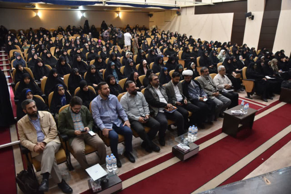 مدیریت جنگ امروز به دست زنان انجام می‌شود