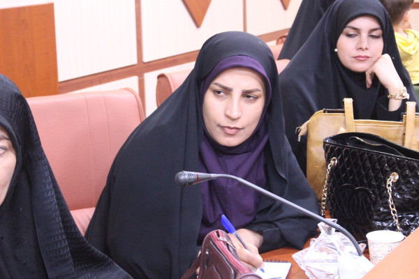 برگزاری نشست هم اندیشی فعالان جمعیت و خانواده در اداره کل تبلیغات اسلامی استان ایلام