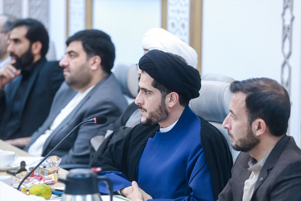 نشست هم‌اندیشی «زندگی با آیه‌ها»