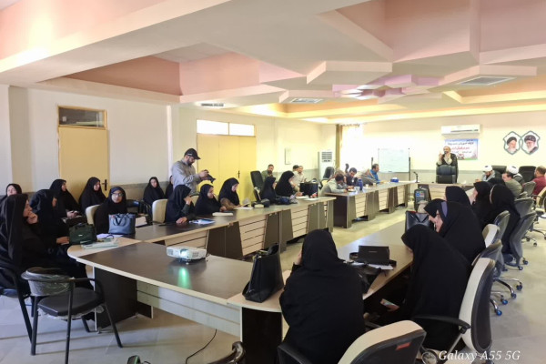 برگزاری کارگاه آموزشی تدبر در قرآن کریم شهرستان بدره