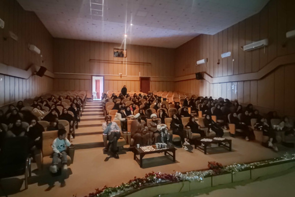 اکران فیلم سینمایی مجنون در شهرستان ملکشاهی