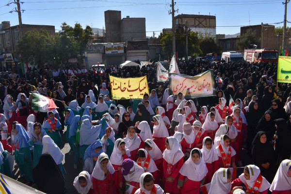 حماسه حضور در 13 آبان و روز مبارزه با استکبار جهانی در شهرستان گیلانغرب