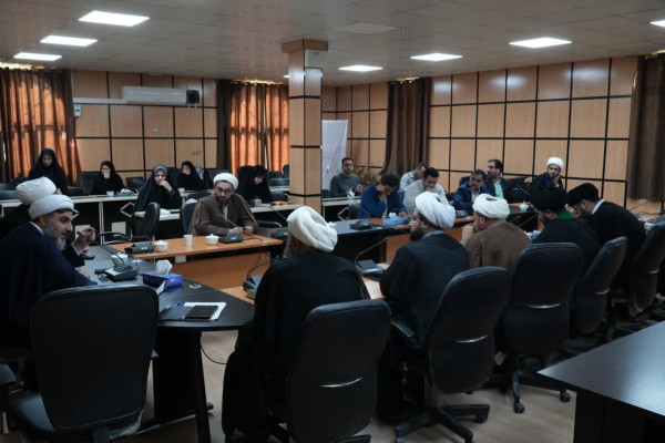 نشست معاون فرهنگی و راهبری استان ها حجت‌الاسلام عزت زمانی