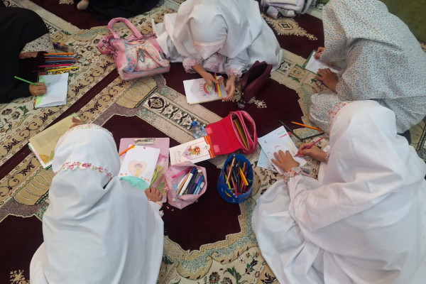 برپایی ایستگاه نقاشی کودکان بدره ای در ایام فاطمیه