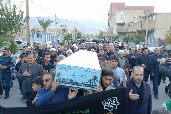 برگزاری مراسم دسته رویی سالروز شهادت حضرت فاطمه زهرا(س) در شهرستان دره‌شهر