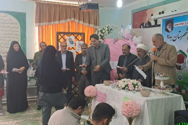 برگزاری محفل فاطمی و یادواره 5 شهیده زن شهرستان بدره