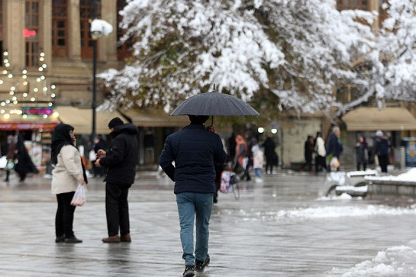 بارش برف در دیار الوند استوار