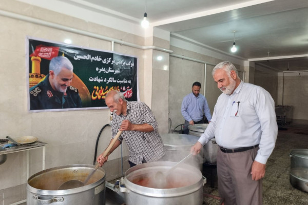 پخت غذای گرم و برپایی سفره افطار علوی در شهرستان بدره