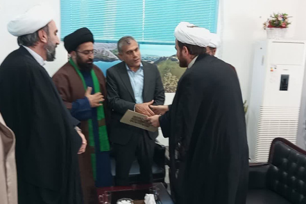 مراسم تکریم و معارفه روسای جدید و قدیم اداره تبلیغات اسلامی آبدانان برگزار شد