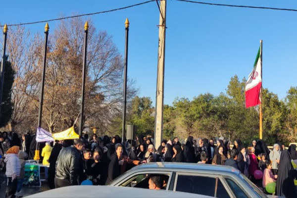 برگزاری جشن بزرگ خیابانی نیمه شعبان در شهرستان دره‌شهر