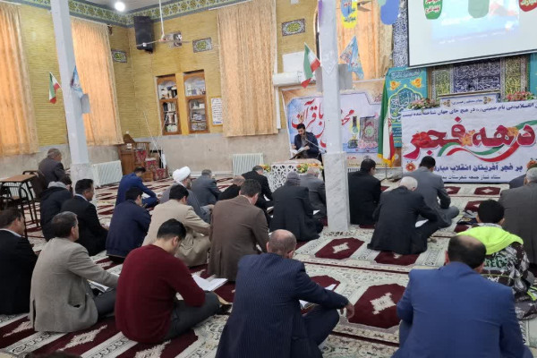 محفل انس با قرآن کریم با محوریت نهضت زندگی با آیه ها در شهرستان بدره برگزار شد