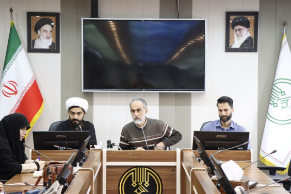 نشست هم اندیشی و تبیین طرح ملی زندگی با آیه‌ها برگزار گردید