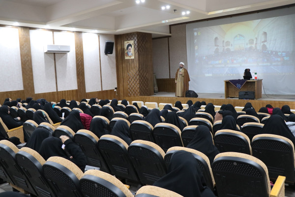 نشست مبلغات اسما و صبرا و بانوان شبکه دار