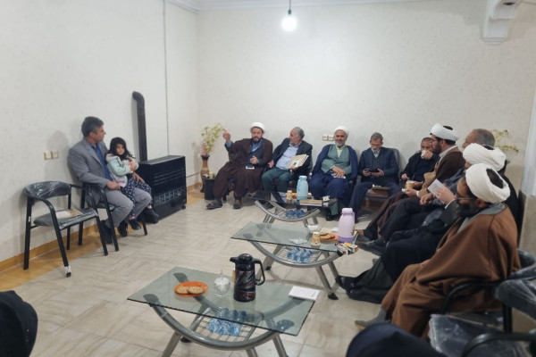 برگزاری نشست توجیهی سفیران نهضت زندگی با آیه ها در شهرستان بدره