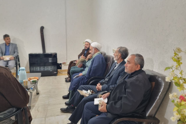 برگزاری نشست توجیهی سفیران نهضت زندگی با آیه ها در شهرستان بدره