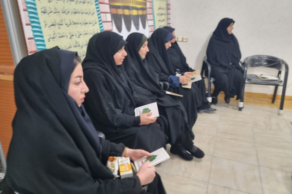 برگزاری نشست توجیهی سفیران نهضت زندگی با آیه ها در شهرستان بدره