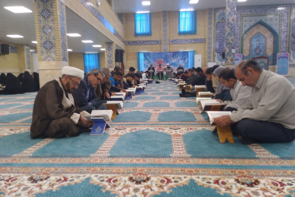 آغاز برنامه جزءخوانی قرآن کریم( زندگی با آیه ها) در مساجد شهرستان دره شهر