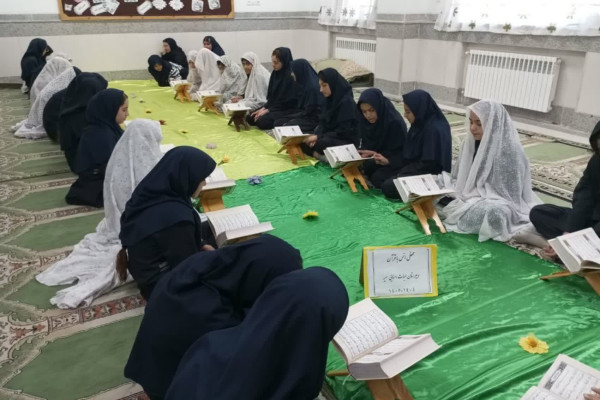 اجرای طرح ملی زندگی با آیه ها در مدارس شهرستان دره شهر