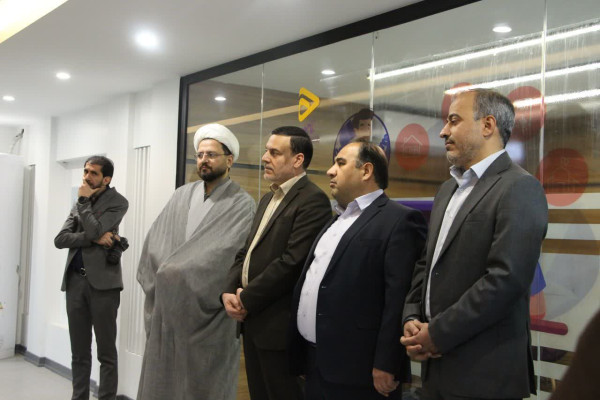 مروری بر بازدید اقشار مختلف از نمایشگاه «زندگی با آیه‌ها»