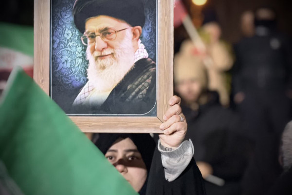 سنندج میزبان اجتماع میثاق با امام شهید امت و بیعت با رهبر منتخب خبرگان ملت