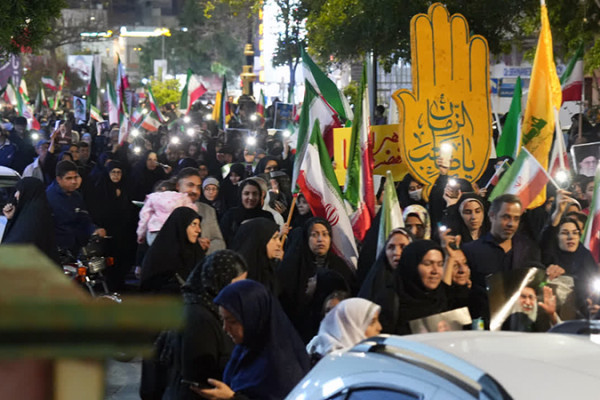 تجمع بزرگ مردمی بوشهری ها در محکومیت تجاوز آشکار استکبار