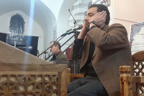 محفل انس با قرآن در ماه مبارک رمضان در مسجد حاج آقا ابوتراب آل آقا کرمانشاه