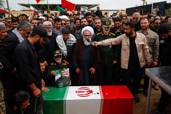 تشییع دریابان شهید تنگسیری در آبادان