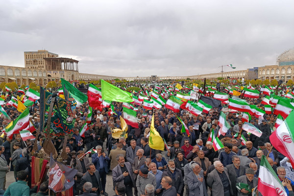 اجتماع عظیم و بی نظیر هیئات مذهبی در میدان امام اصفهان