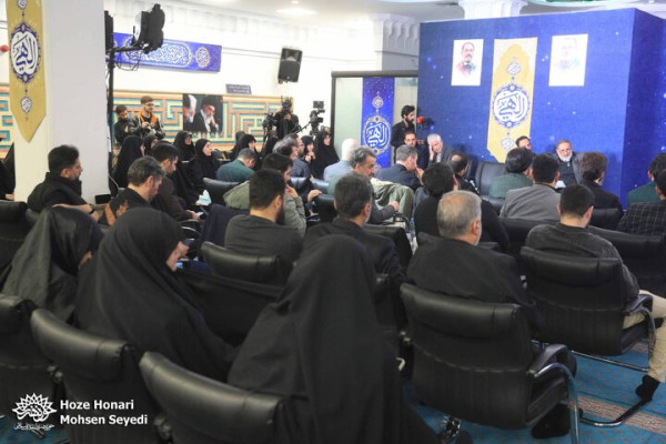 «محفل شعر امین» بدون میزبان برگزار شد